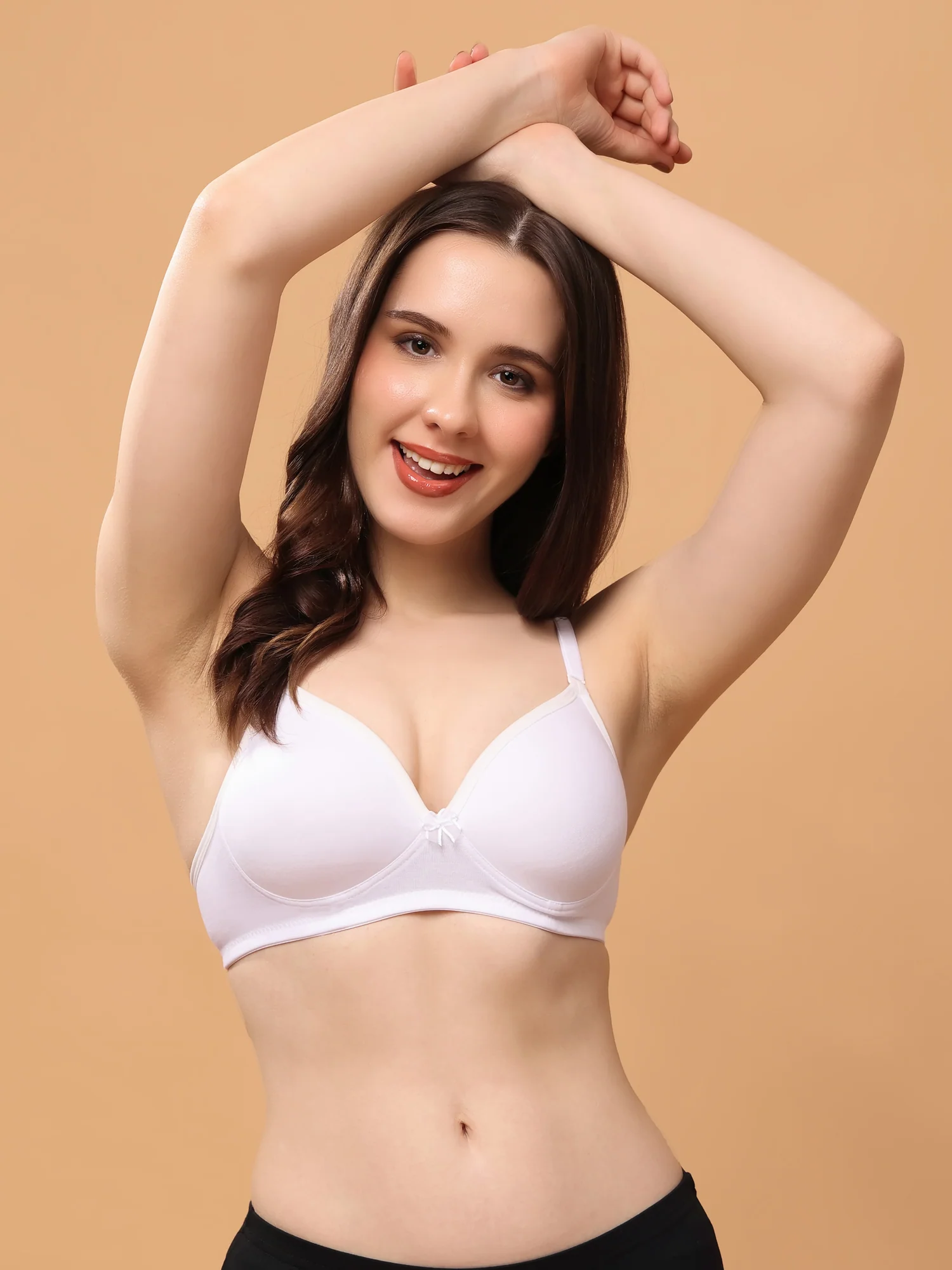 Women's Non-Wired Medium Coverage Convertible-Straps T-Shirt Bra - Image 11